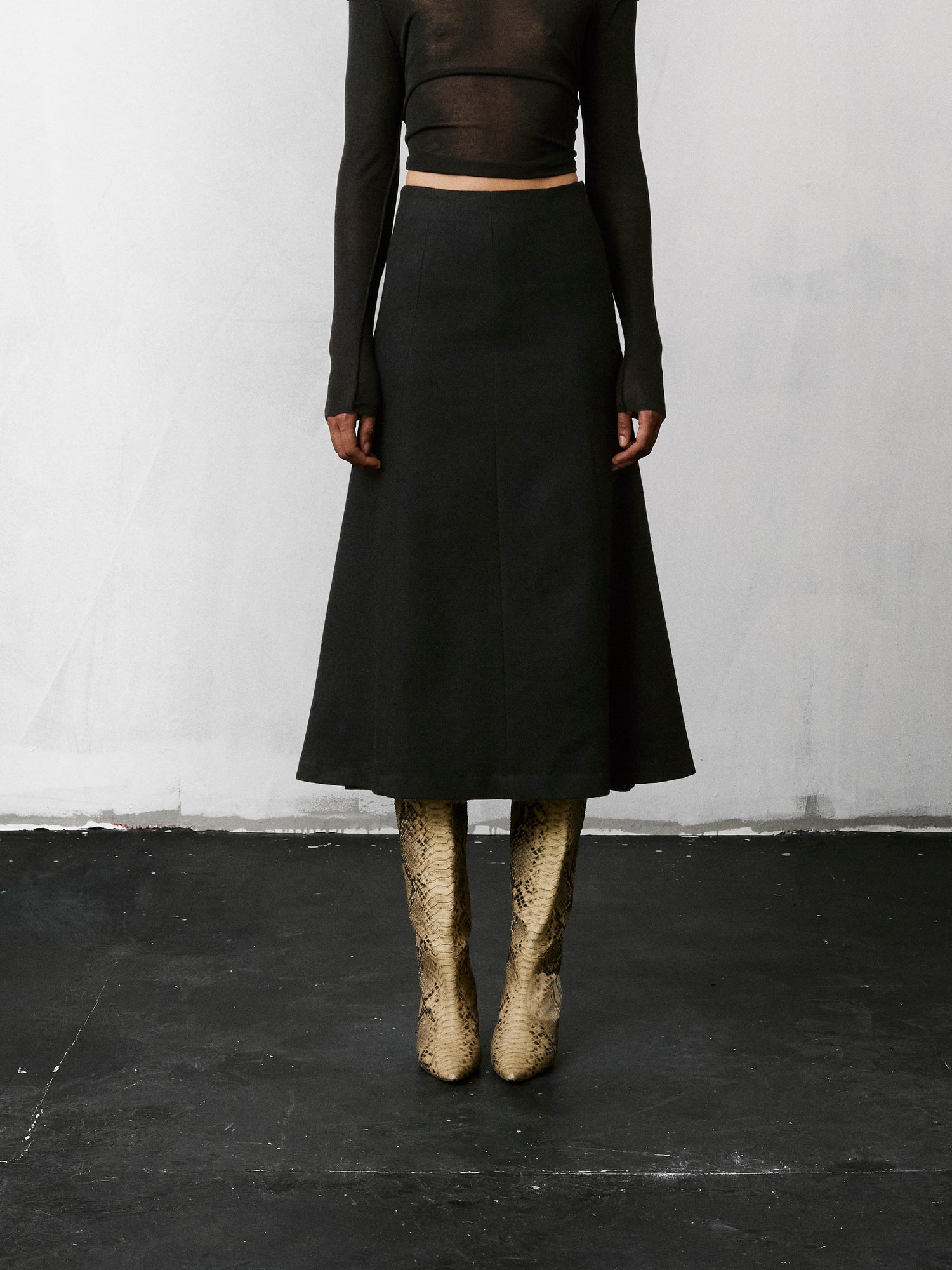 ERIKA FLANNEL WOOL SKIRT // BLACK