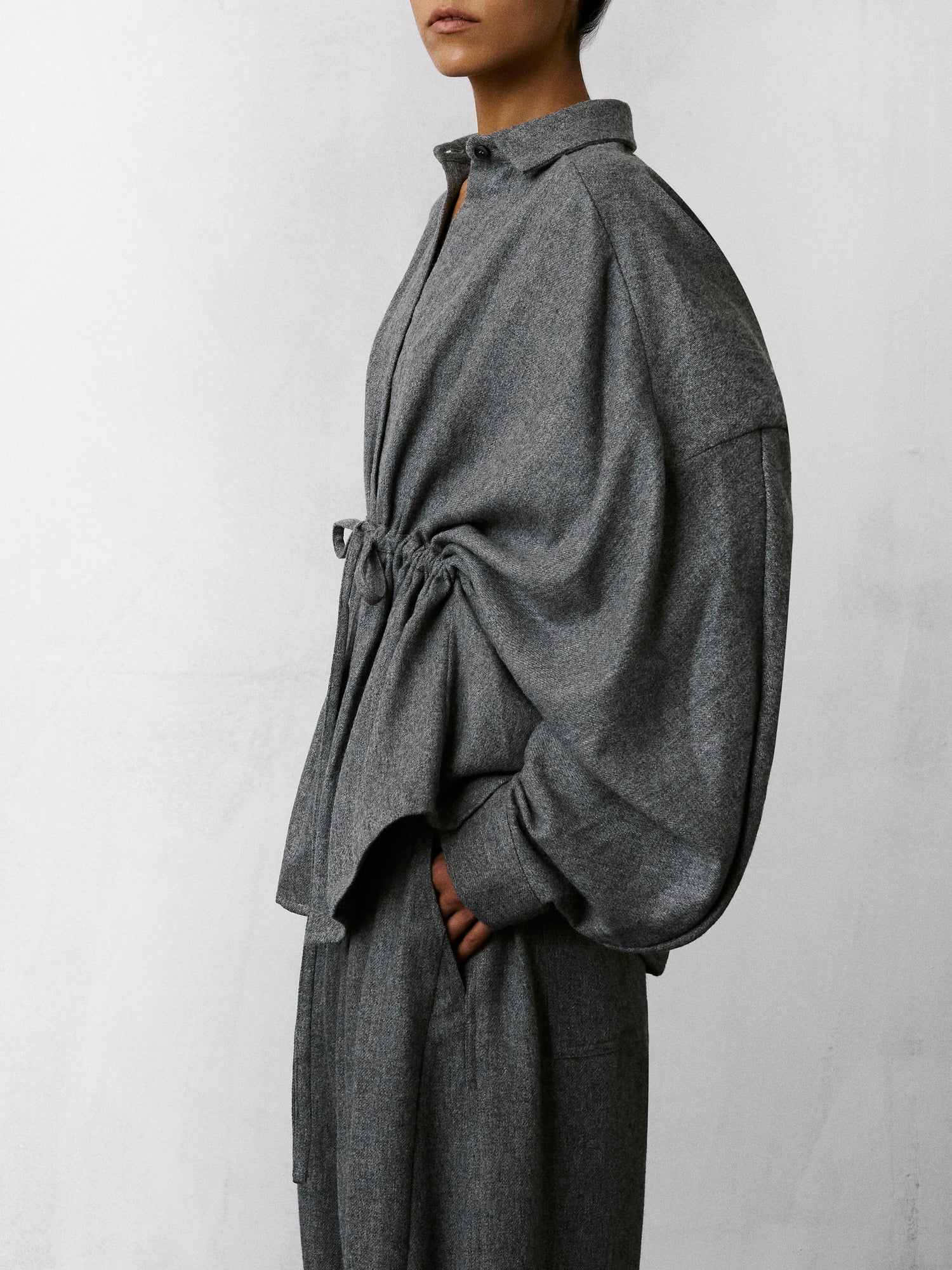 DALIDA FLANNEL WOOL SHIRT // LIGHT GREY