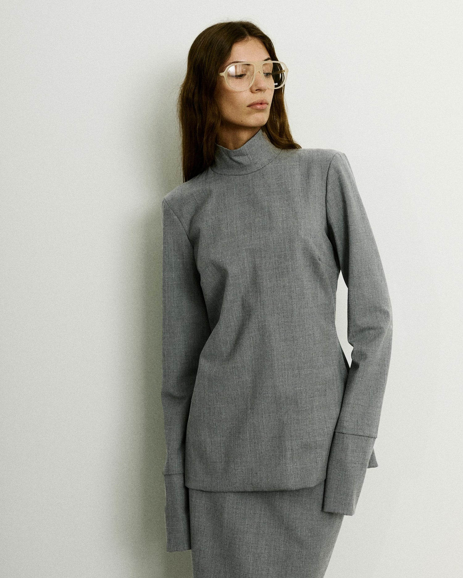 CLIO WOOL TOP // MEDIUM GREY