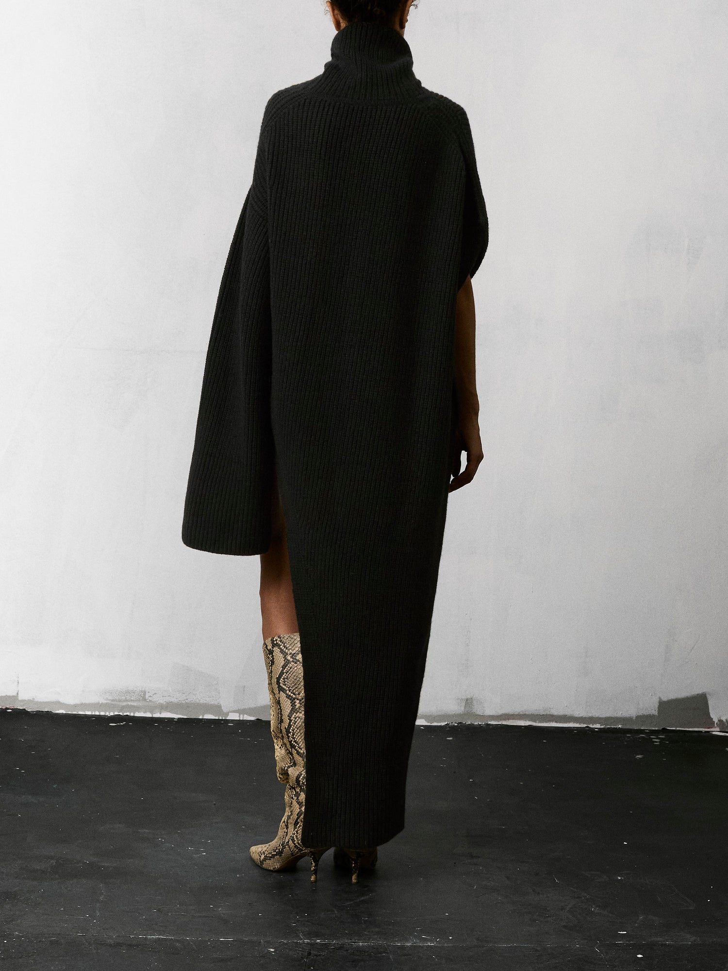 EDITH LONG KNITWEAR // BLACK