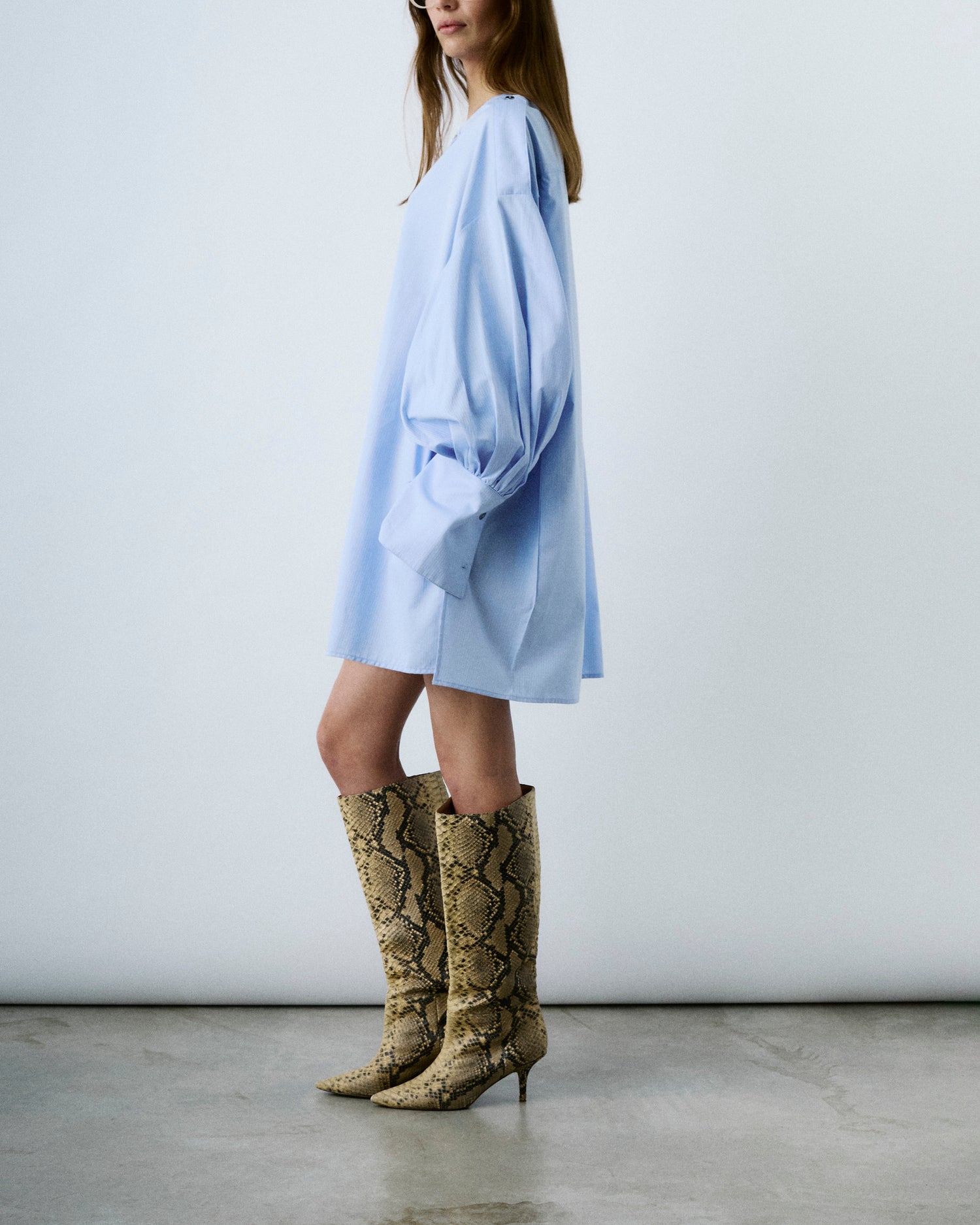 CHER STRIPE POPLIN SHIRT // SKY