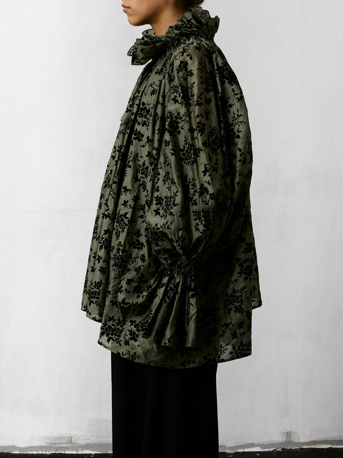 ESTELLE FLOCKED MUSLIN OVER SHIRT // MILITARY GREEN