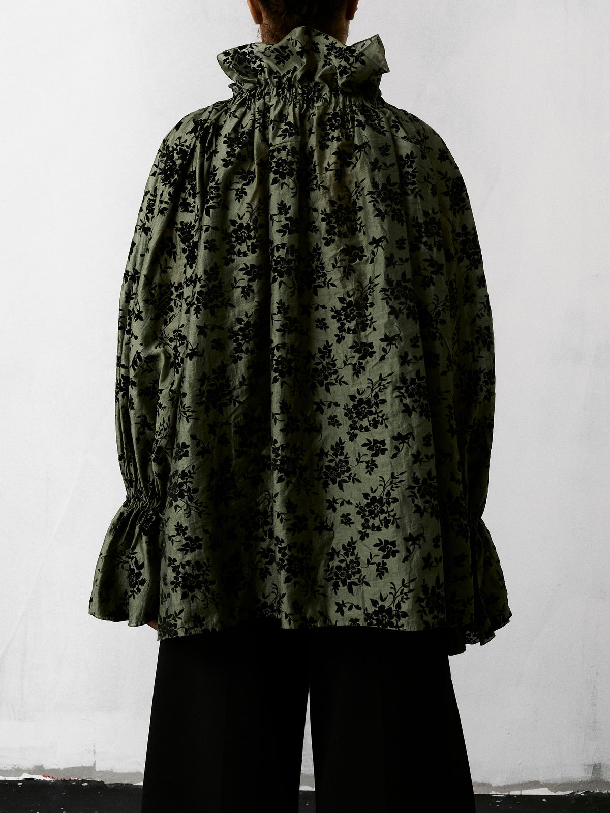 ESTELLE FLOCKED MUSLIN OVER SHIRT // MILITARY GREEN