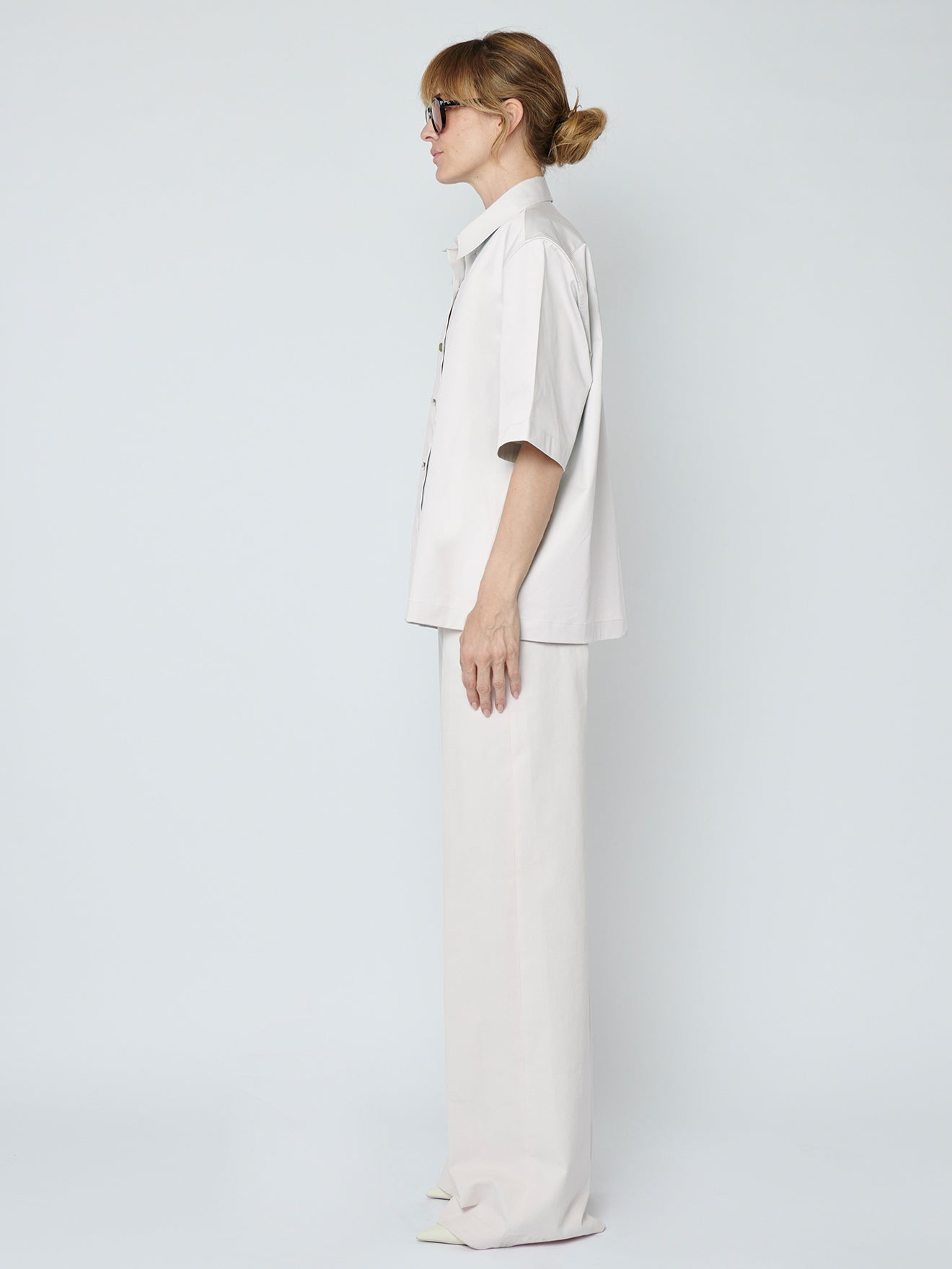 BEN JEWEL BUTTON WHITE - BOXY SHIRT